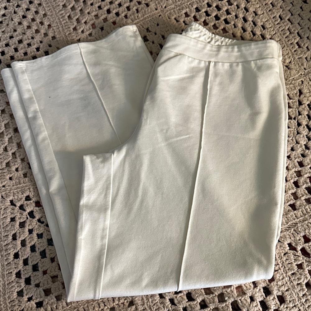 J. Jill Wearever Collection Cream Pintuck cropped Pants